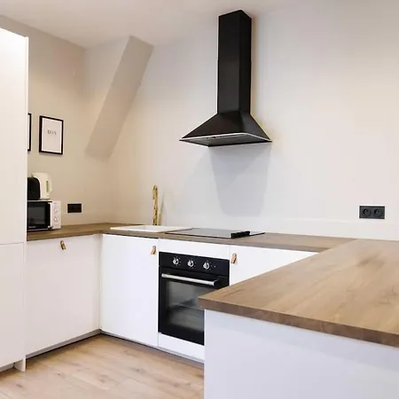 Cosy 4bdr Pour 12p Canal Saint Martin Apartman